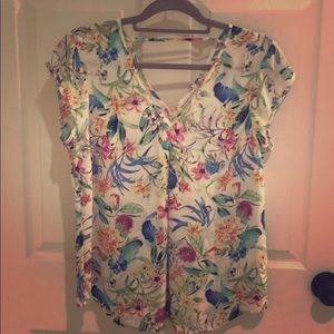Medium floral top
